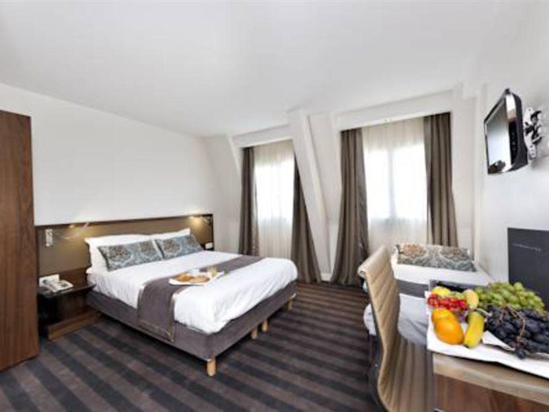 Art 3* Paris